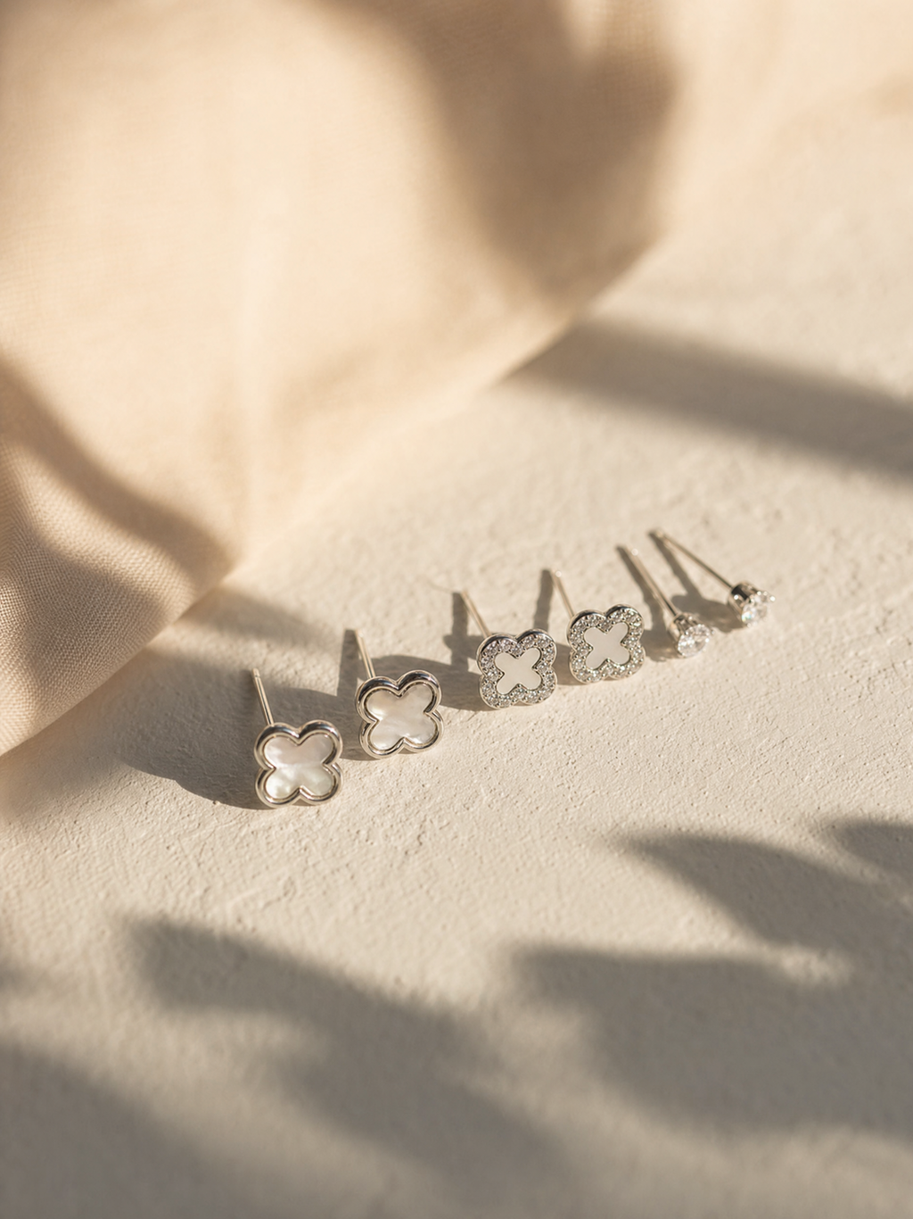 Ara Earring Set