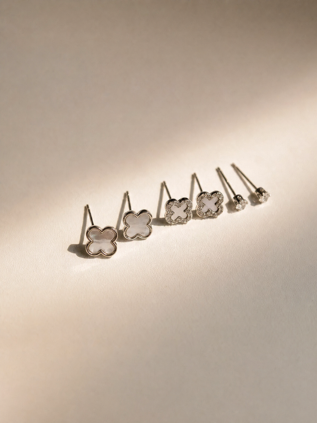 Ara Earring Set