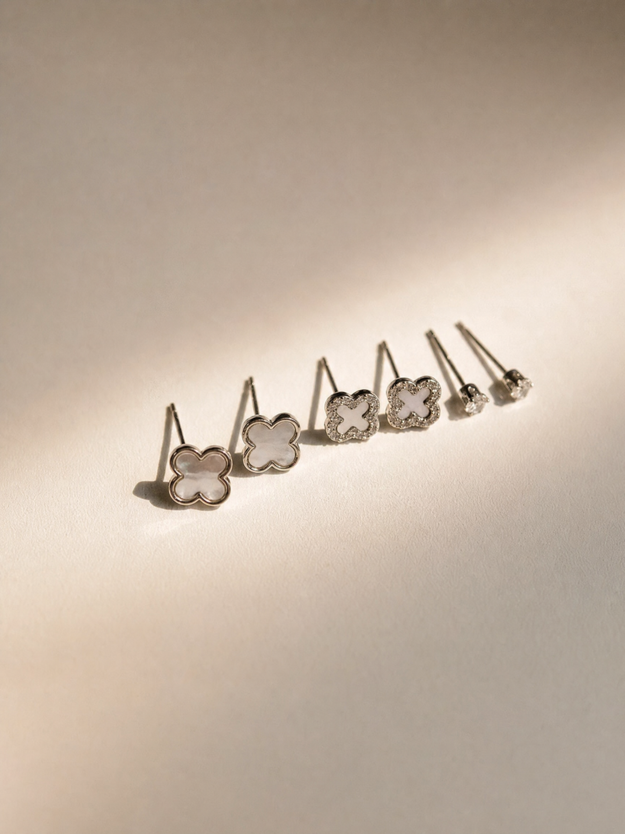 Ara Earring Set