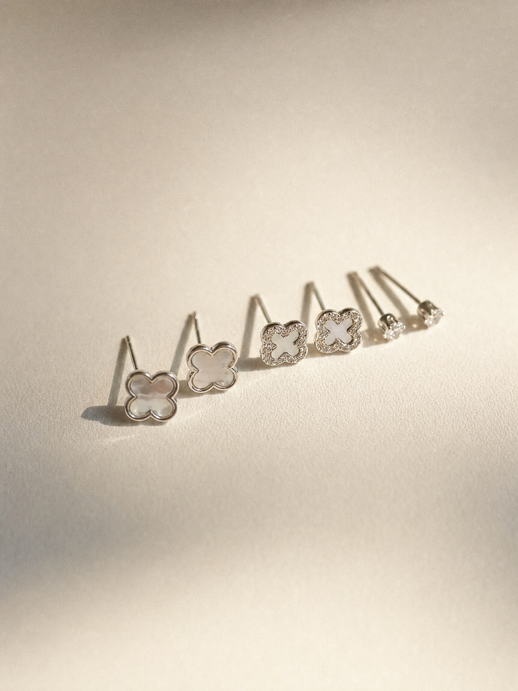 Ara Earring Set