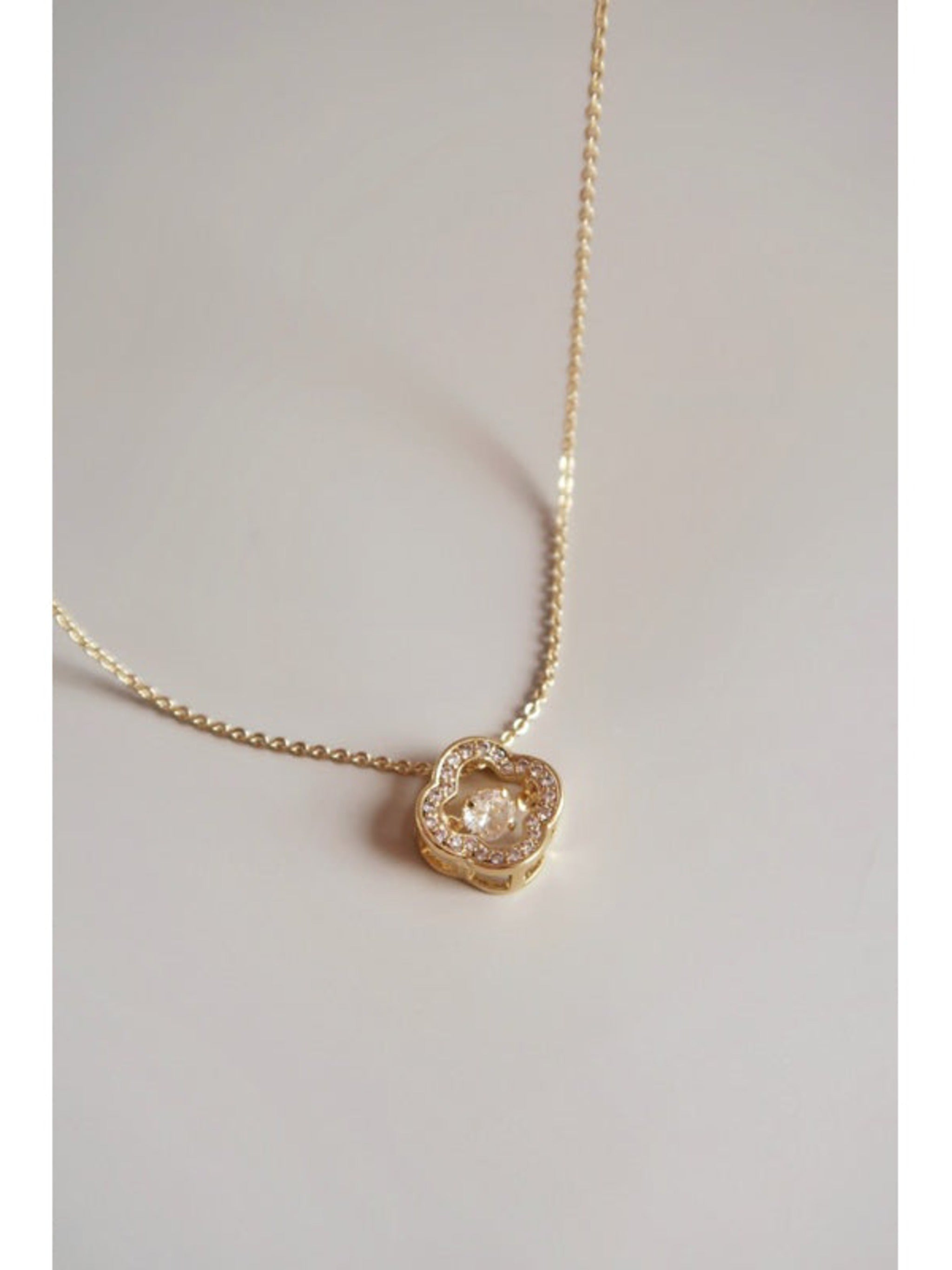 Zola Necklace