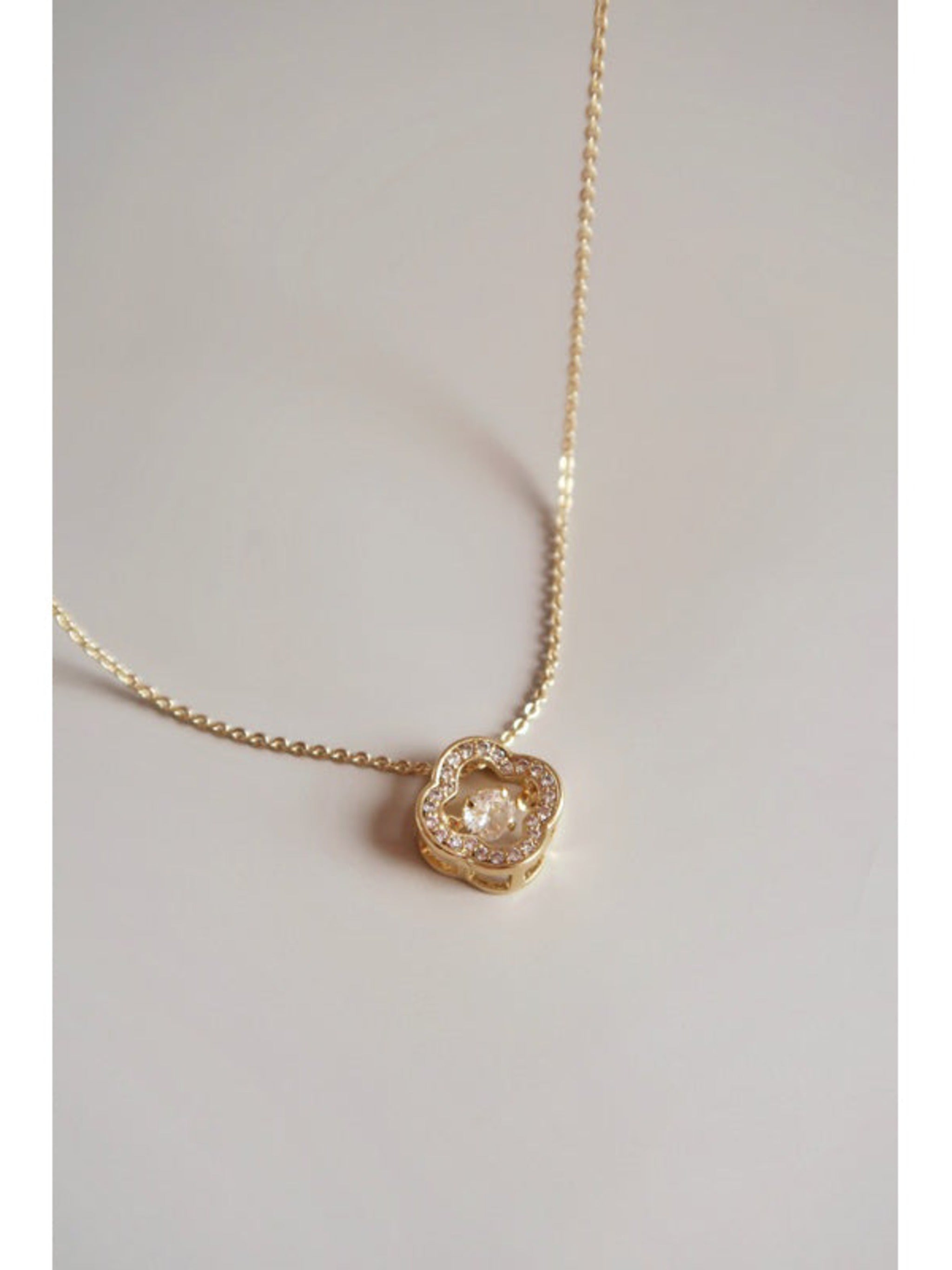 Zola Necklace