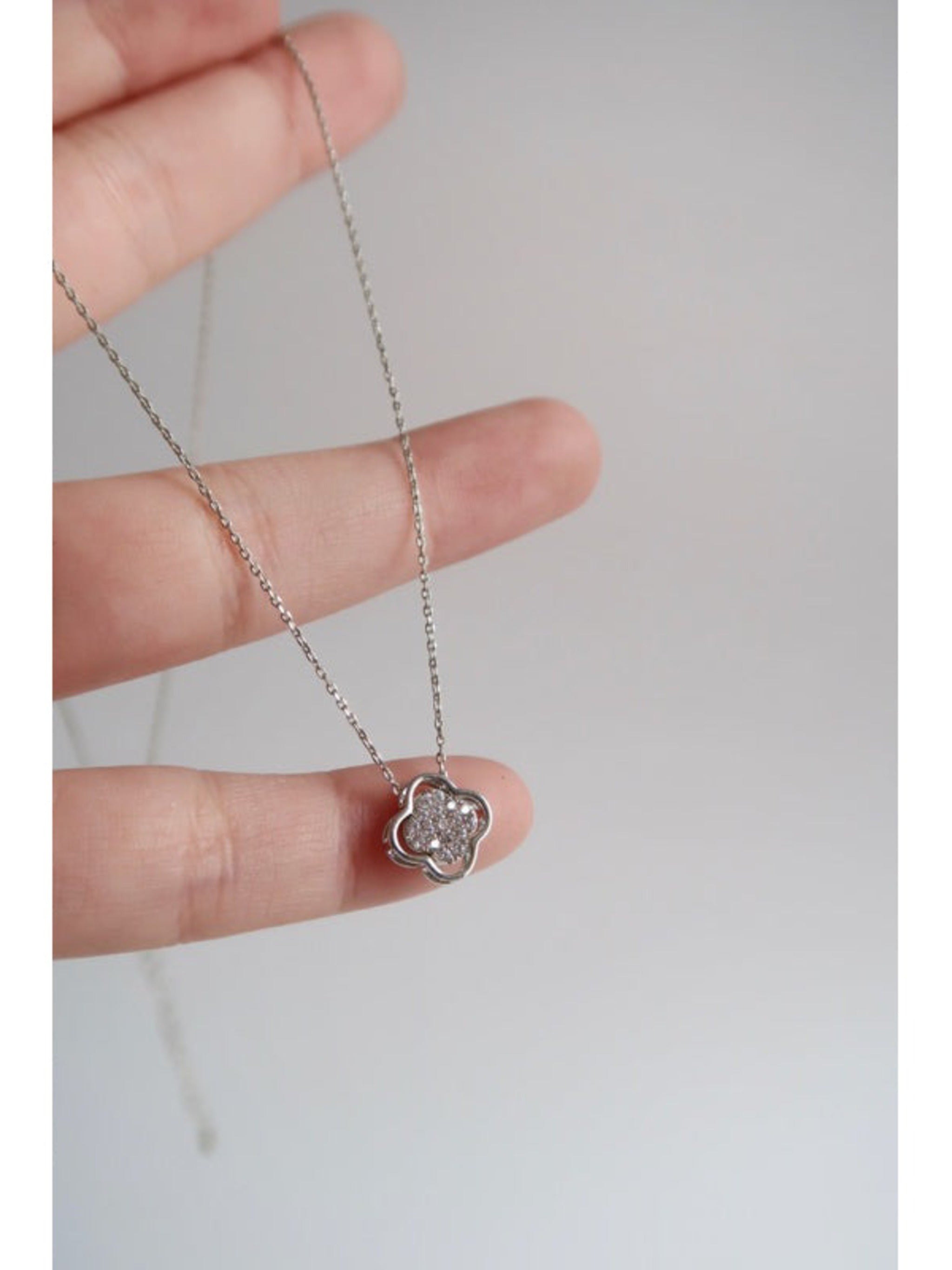 Victoria Necklace