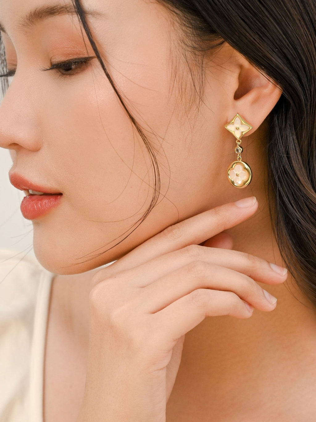 Ameera Earring
