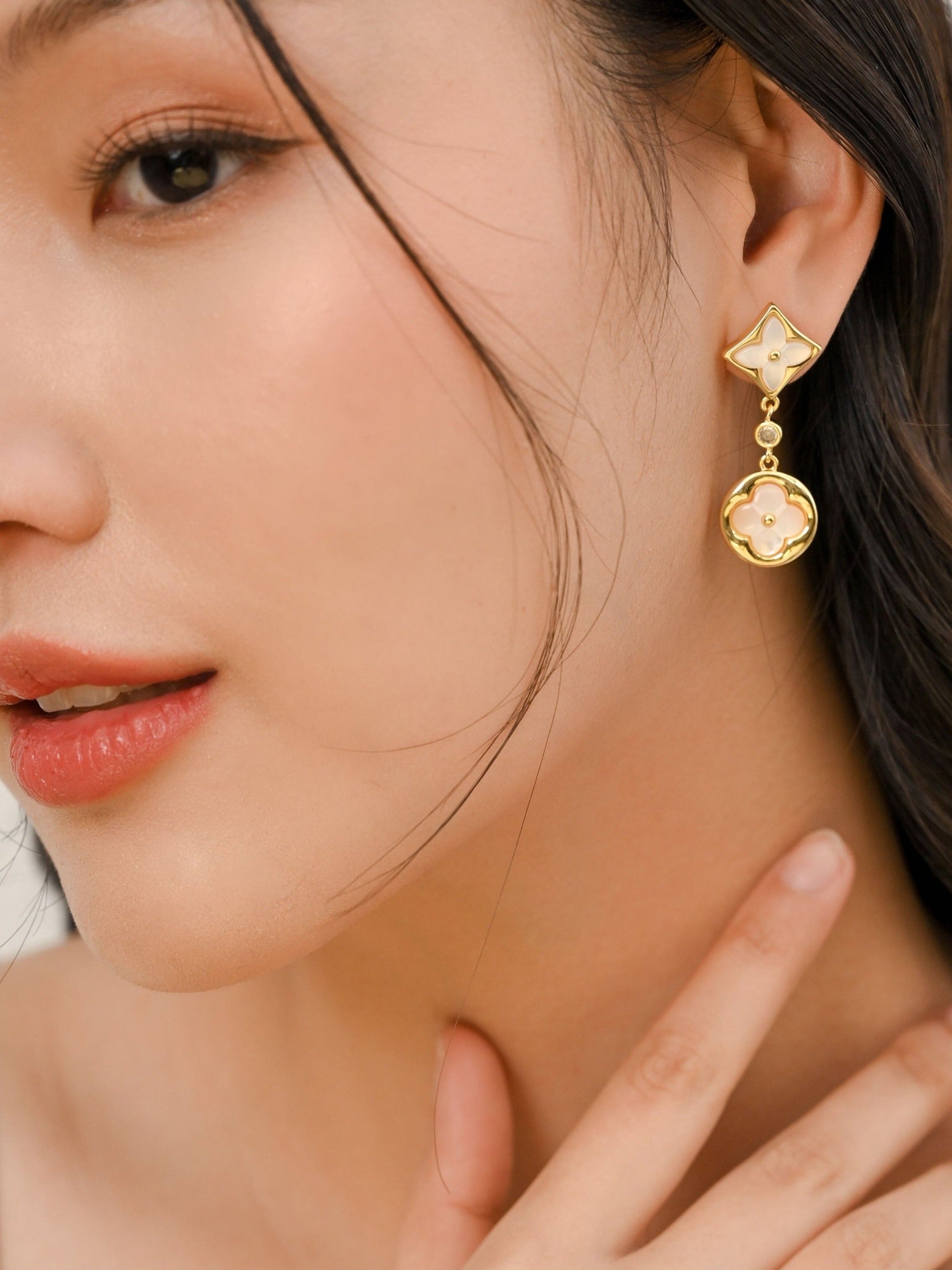 Ameera Earring