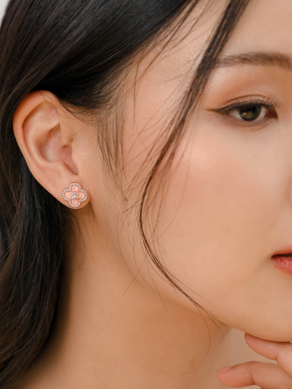 Anas Earring