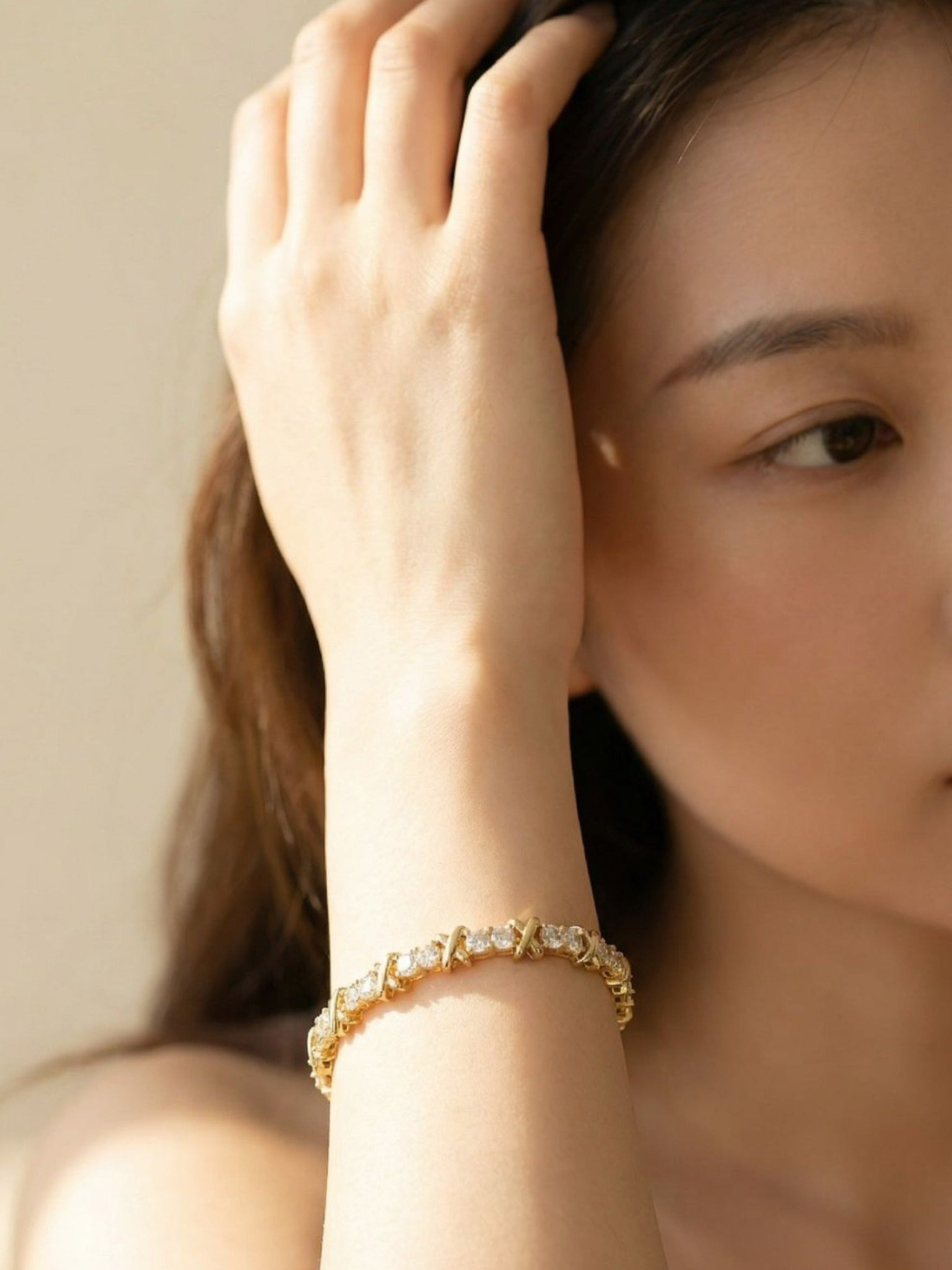 Blanche Bangle