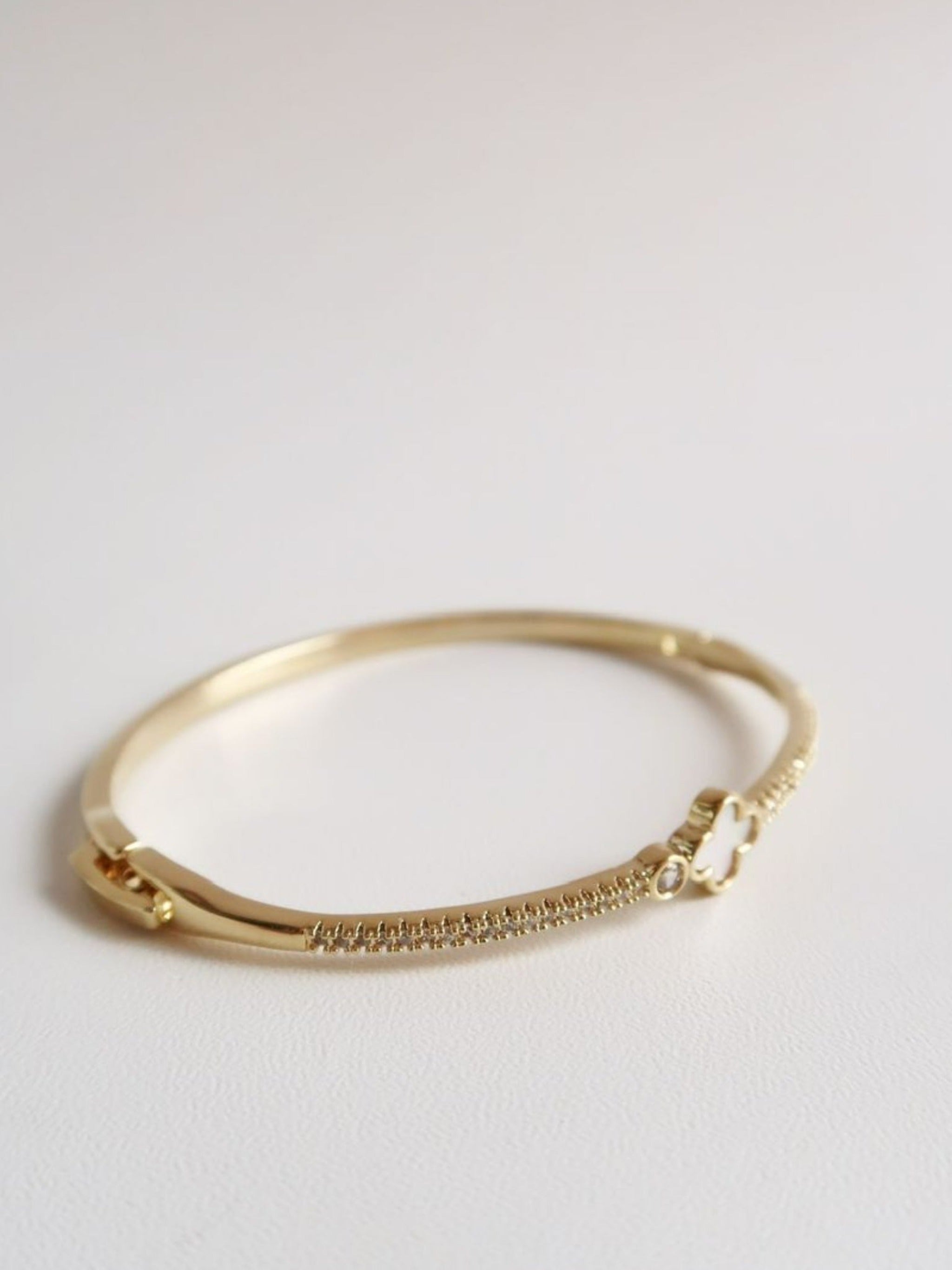 Camilla Bangle