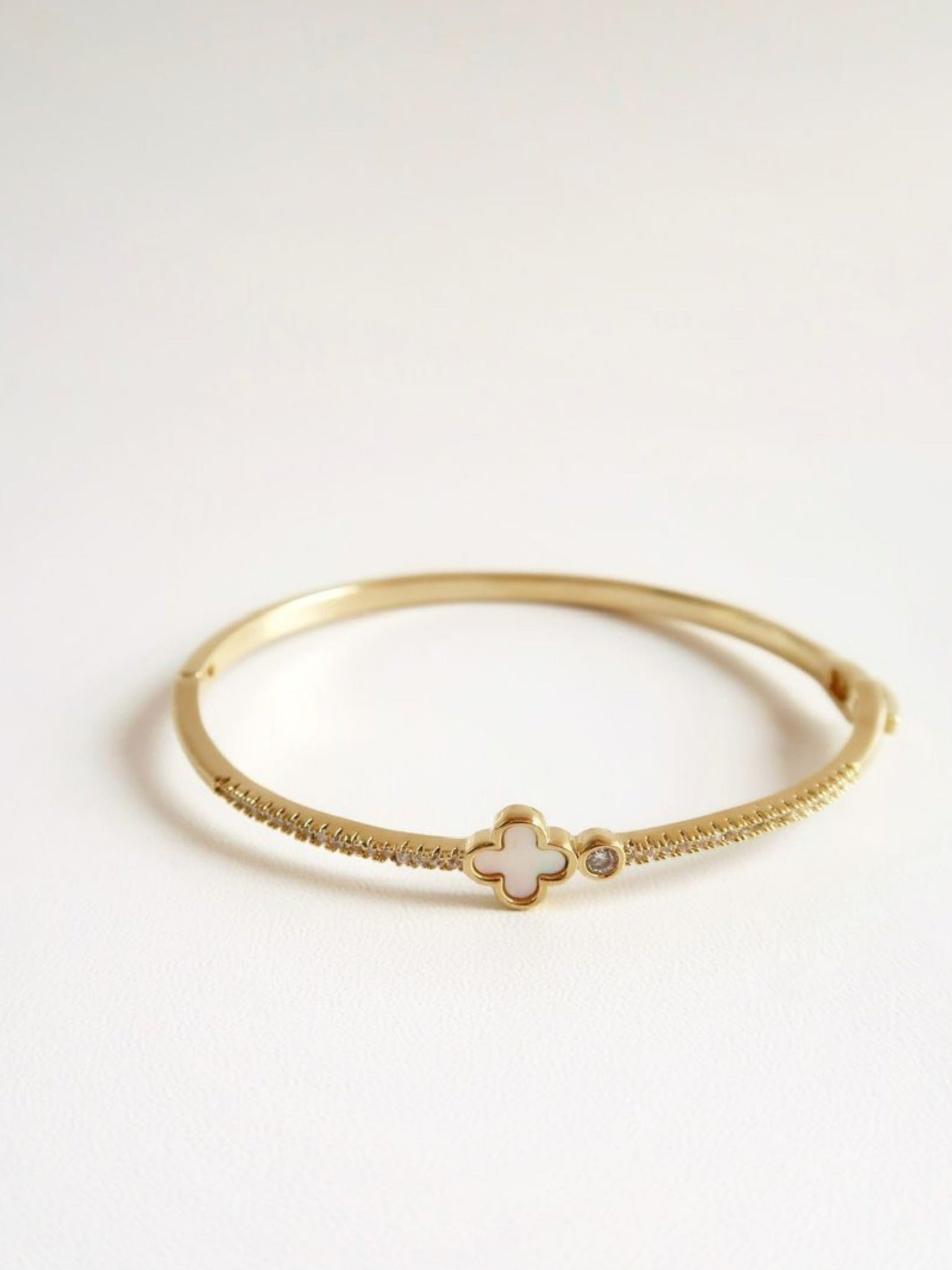Camilla Bangle