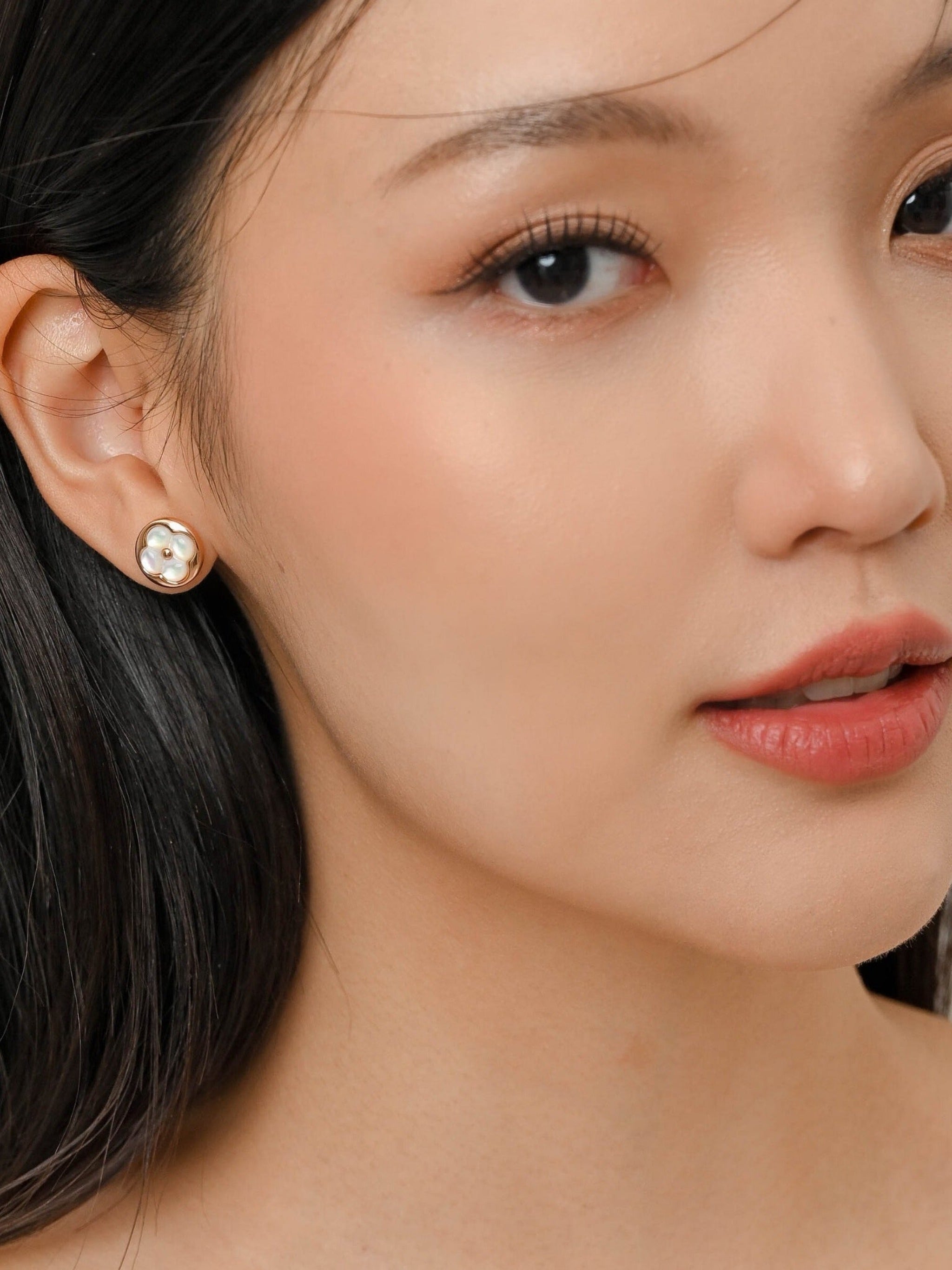 Emmy Earring