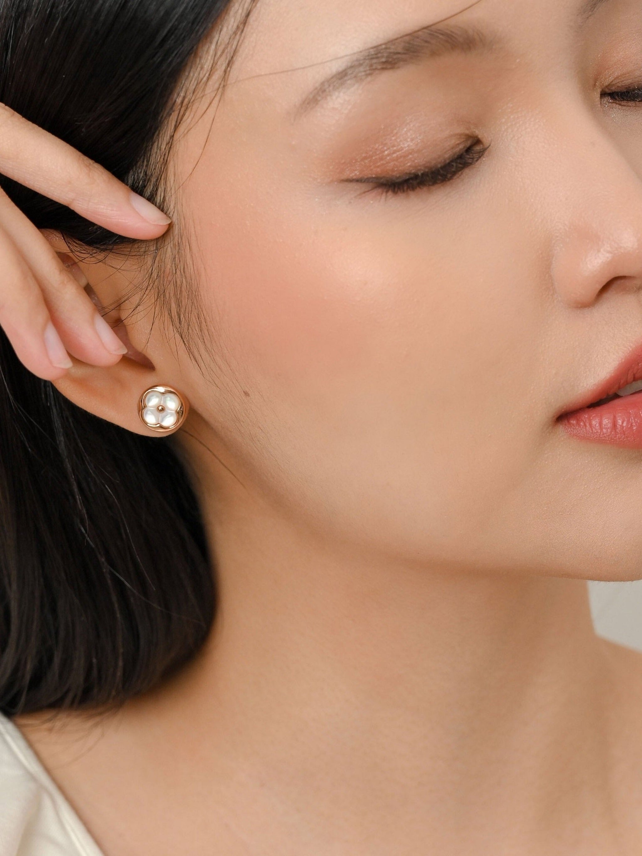 Emmy Earring