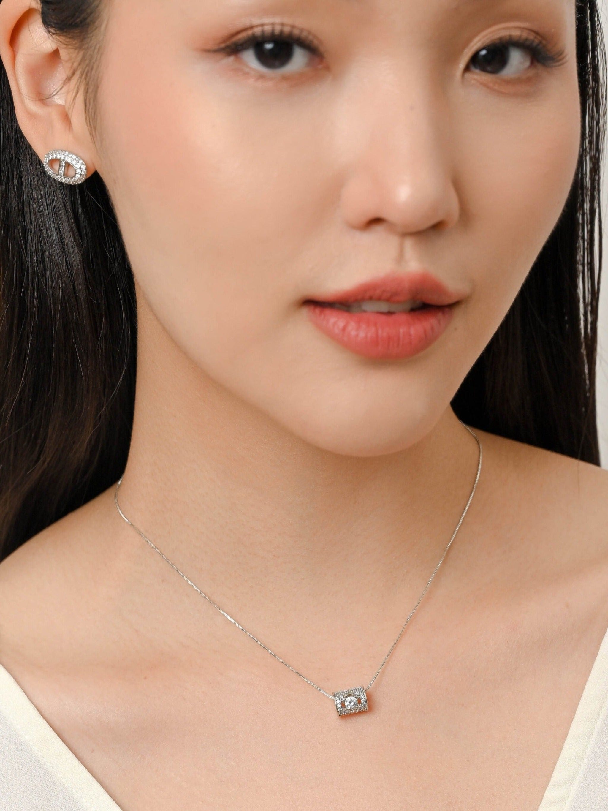 Xaviera Necklace