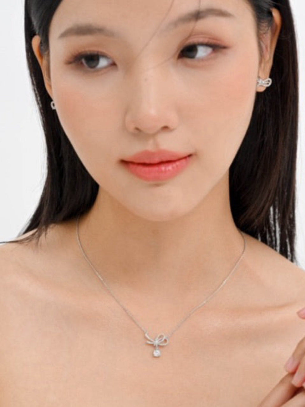 Anika Necklace