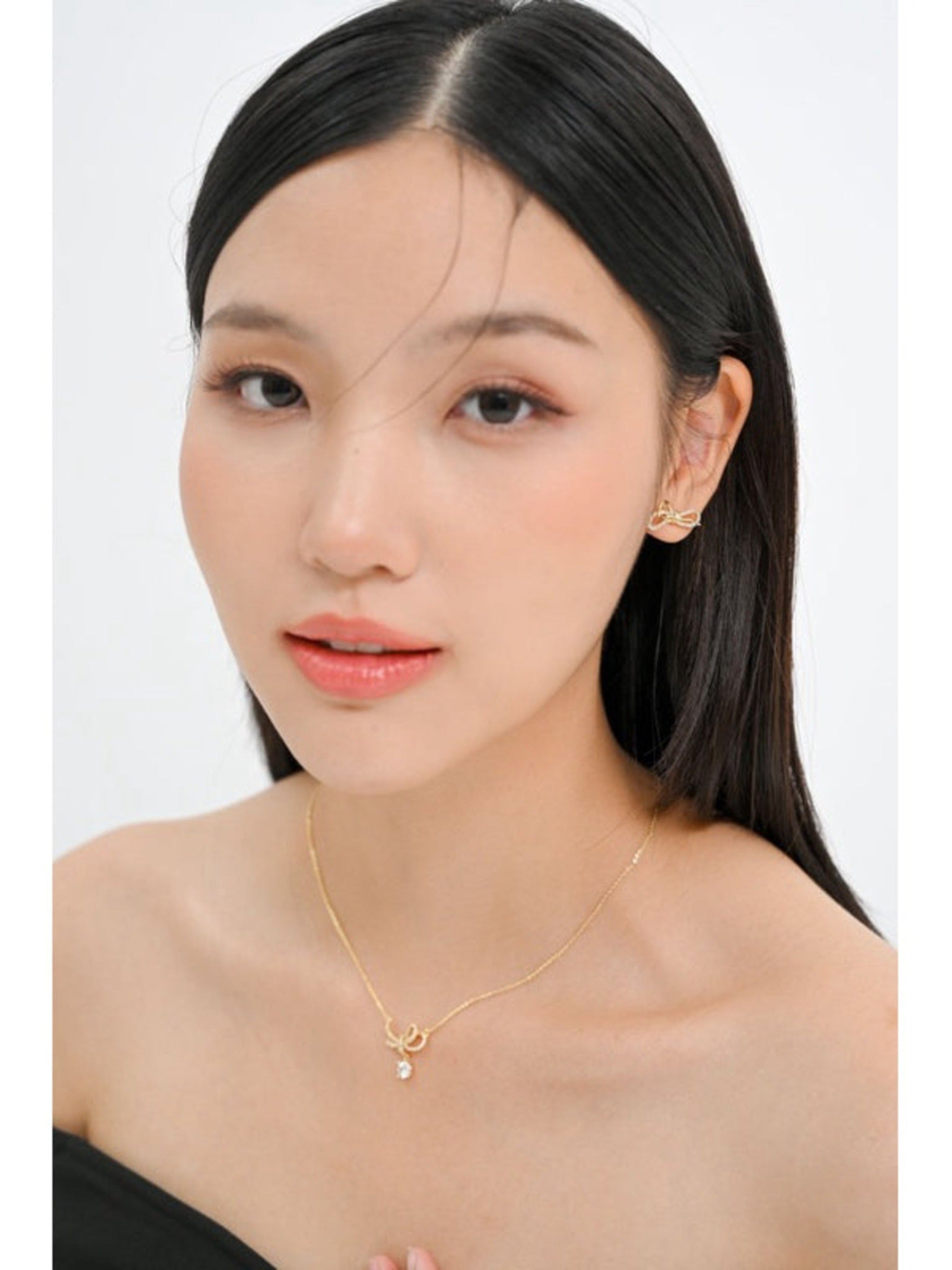 Anika Necklace