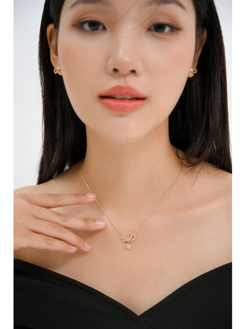 Anika Necklace