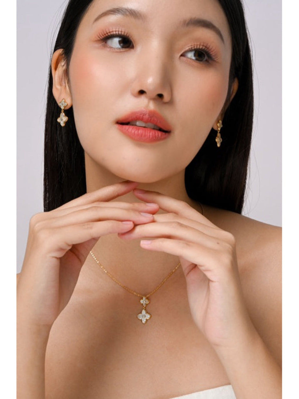Aoran Necklace