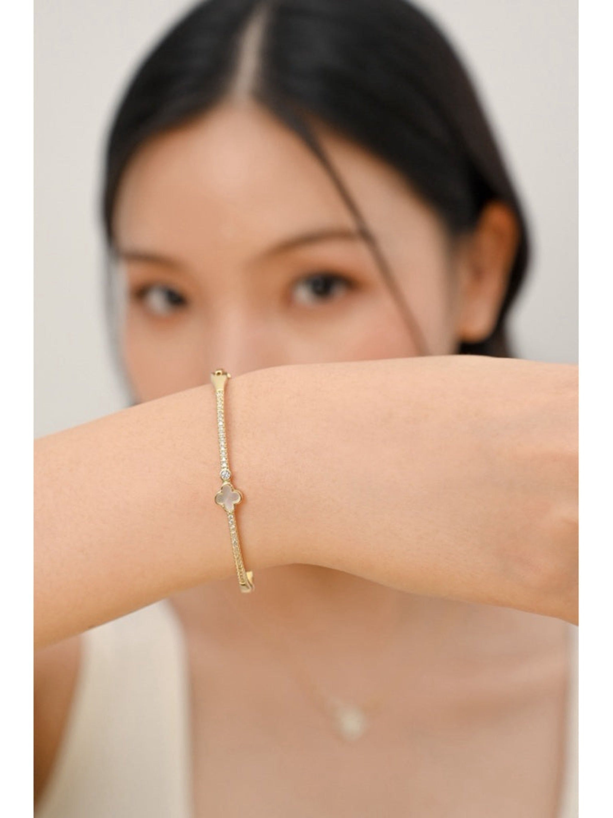 Camilla Bangle