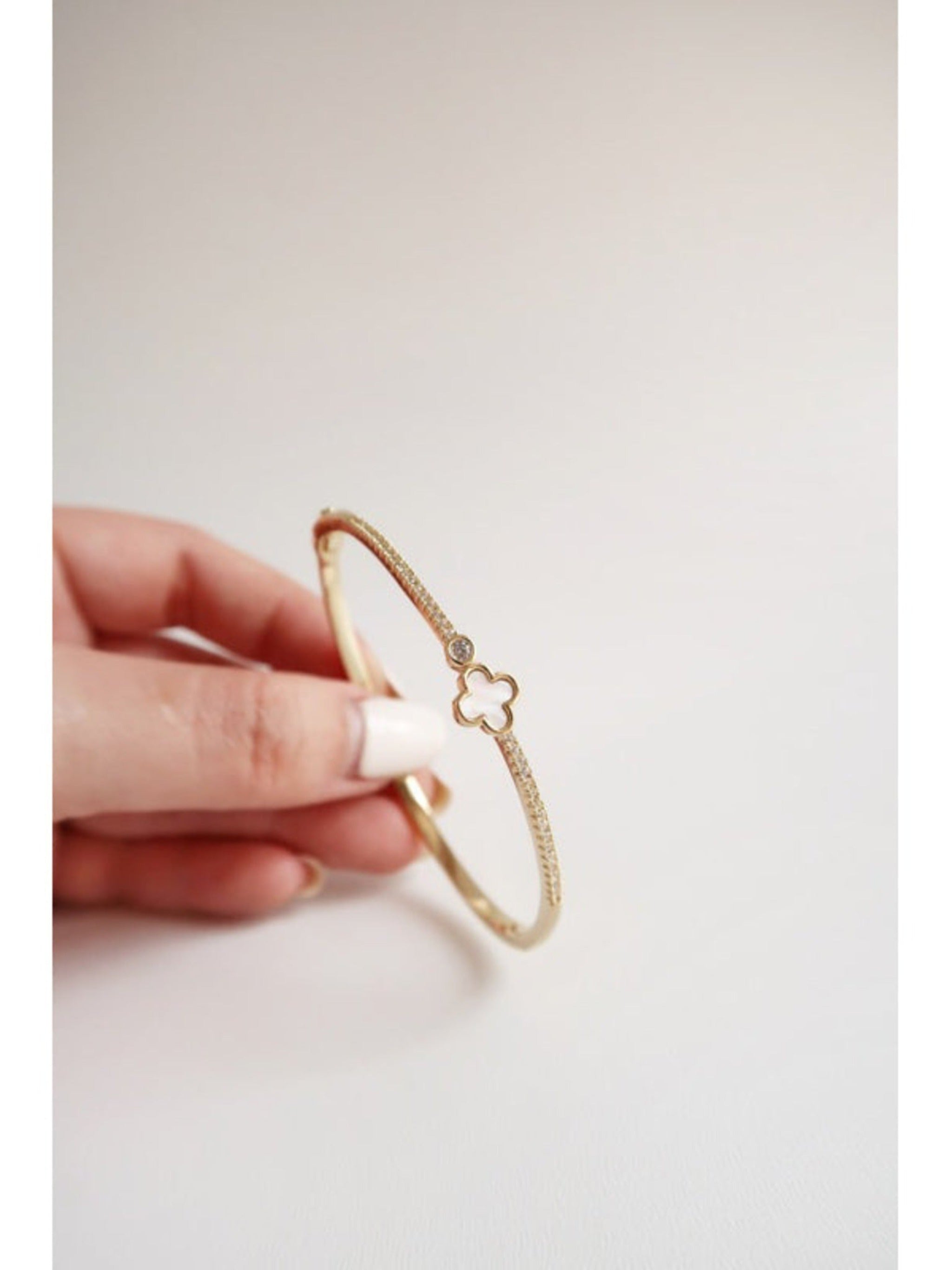 Camilla Bangle