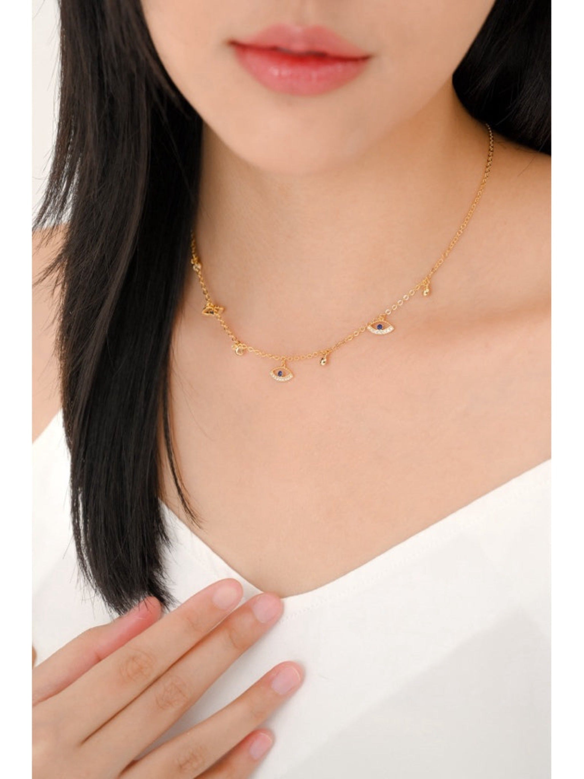 Cora Necklace