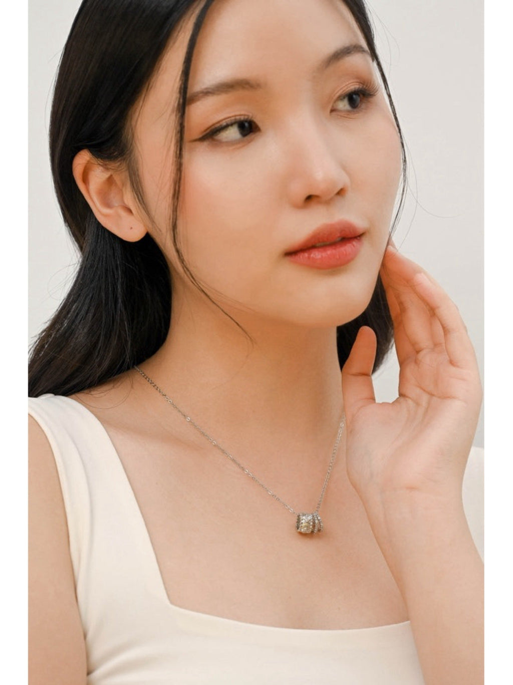 Daphne Necklace