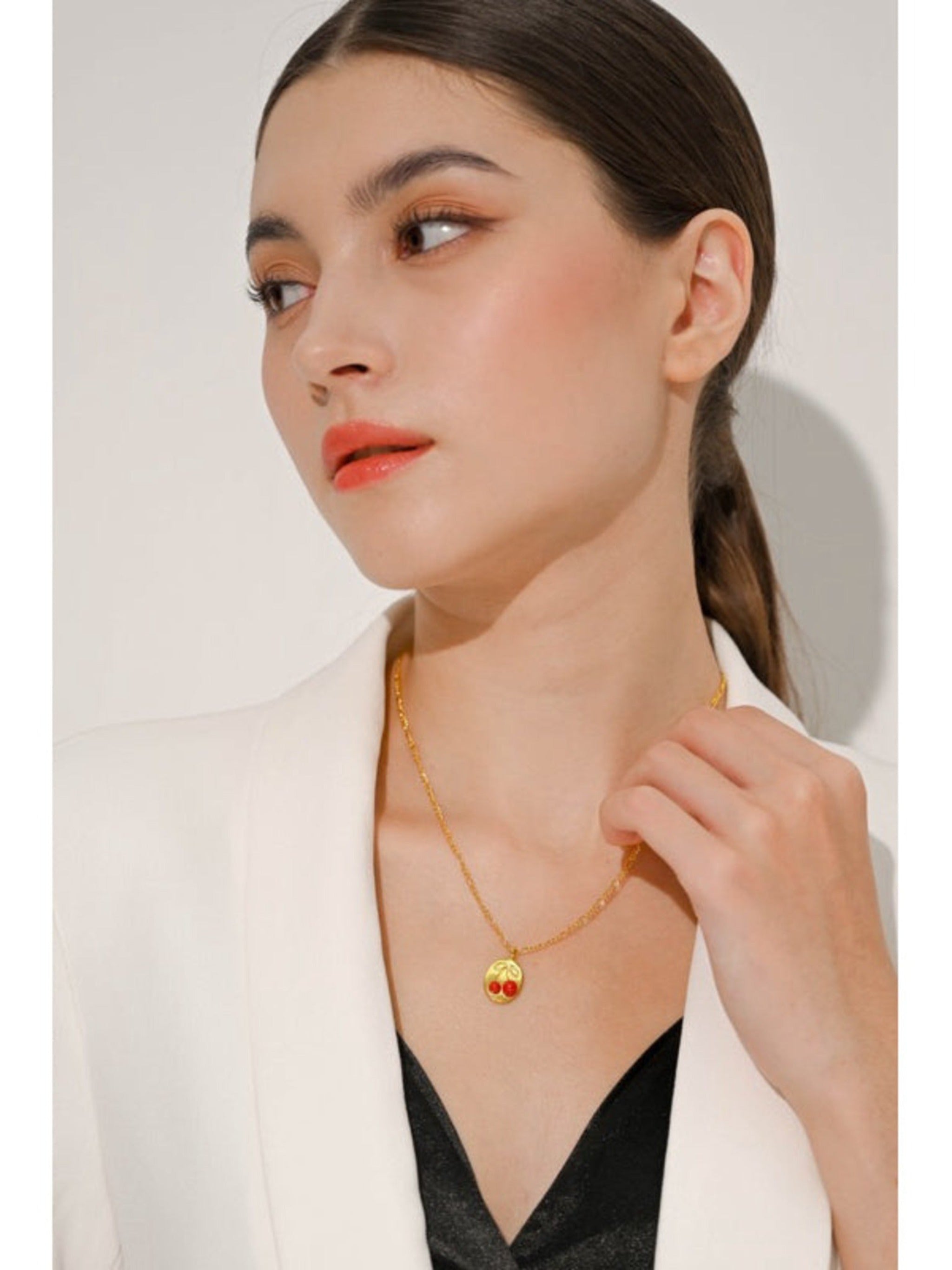 Elika Necklace