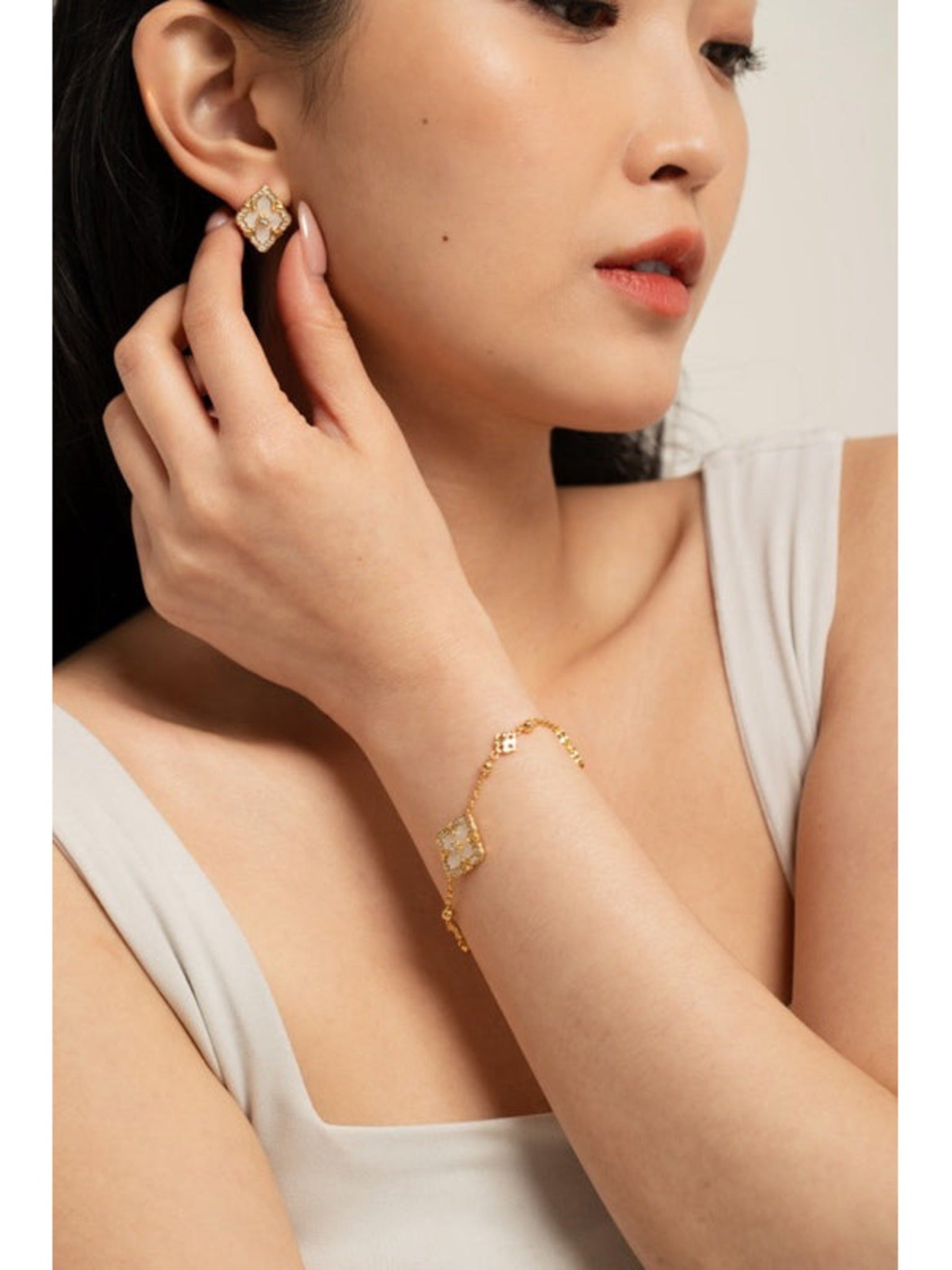 Izara Bracelet