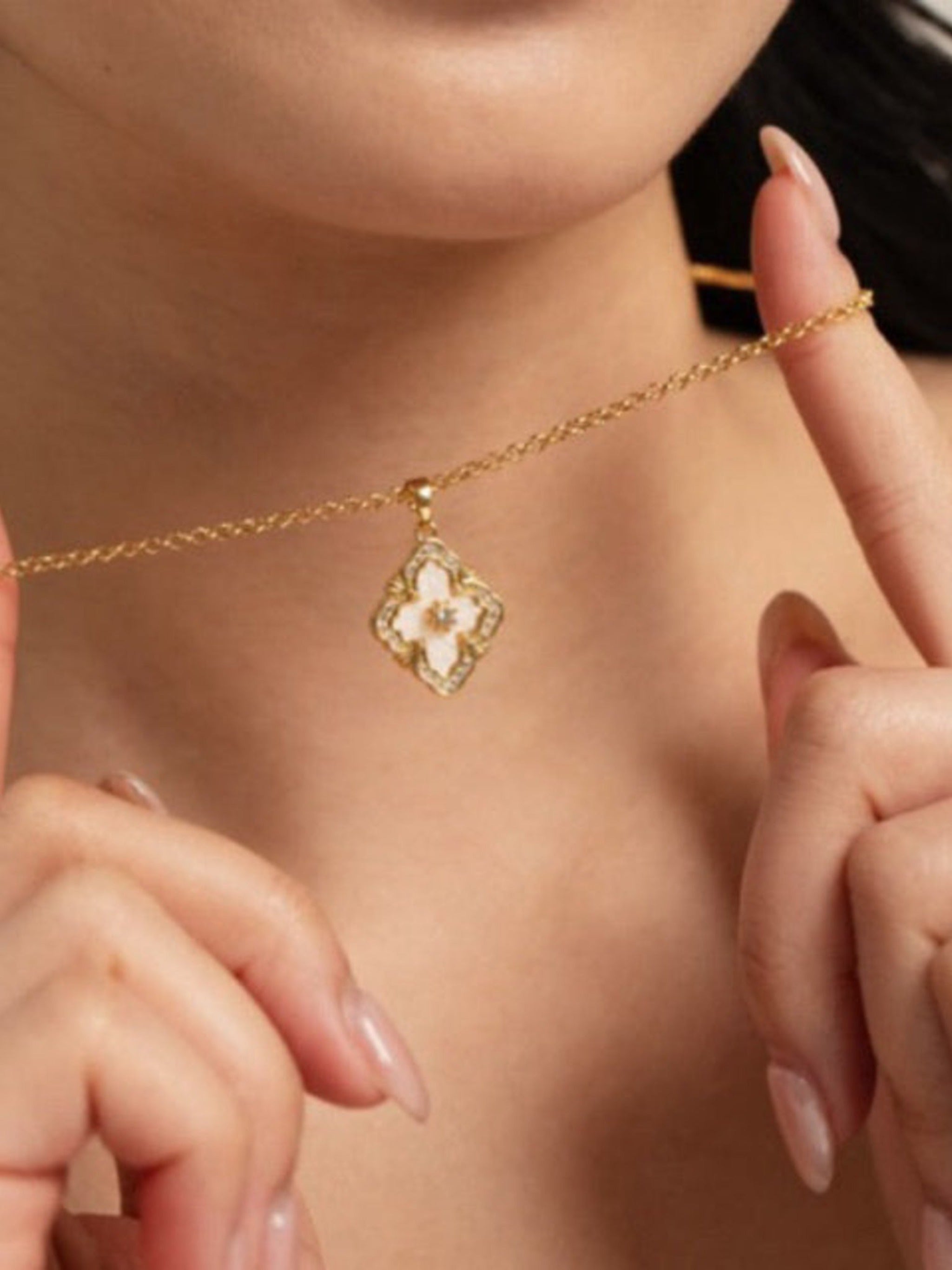 Izara Necklace