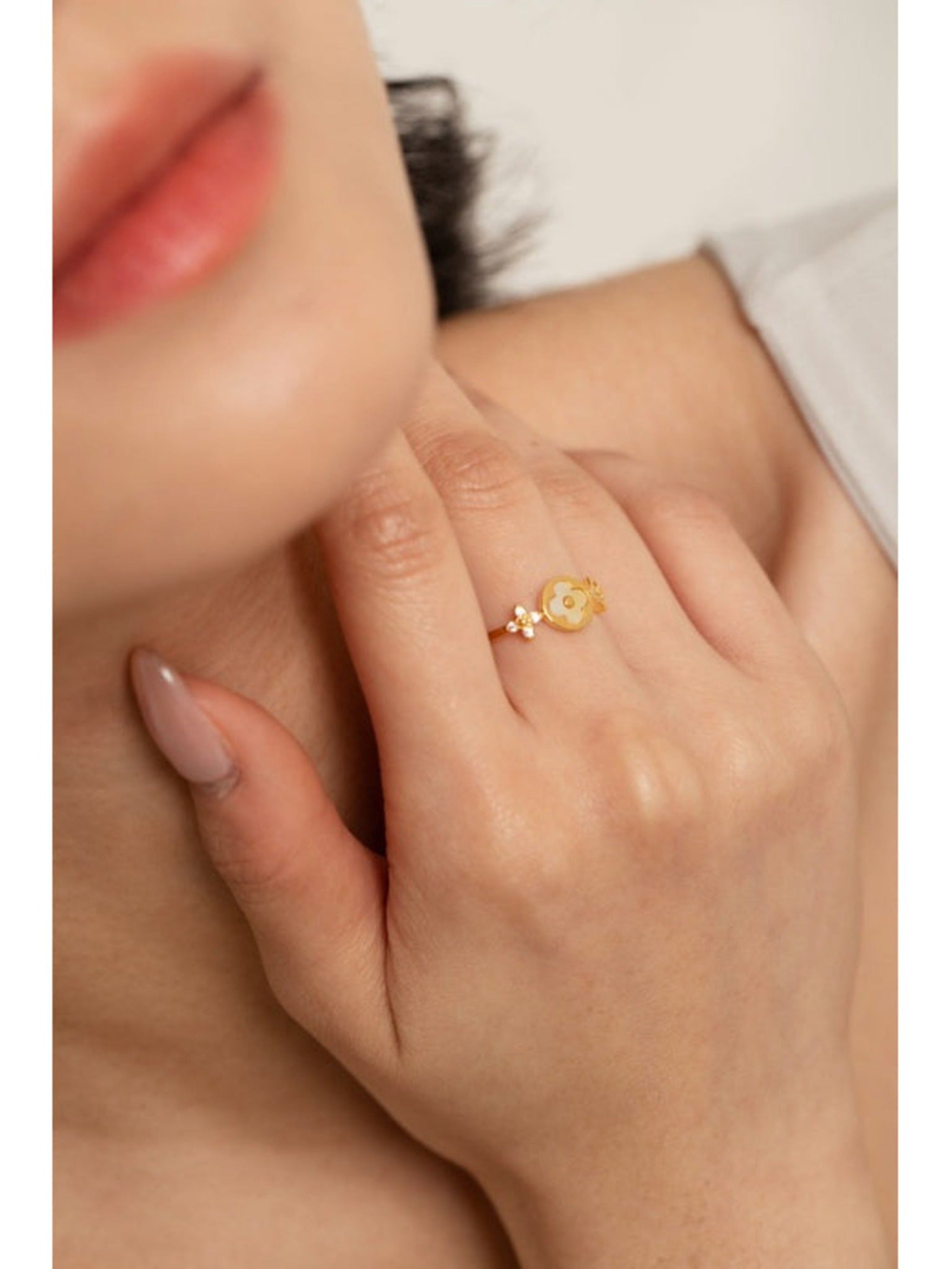 Kamelia Ring
